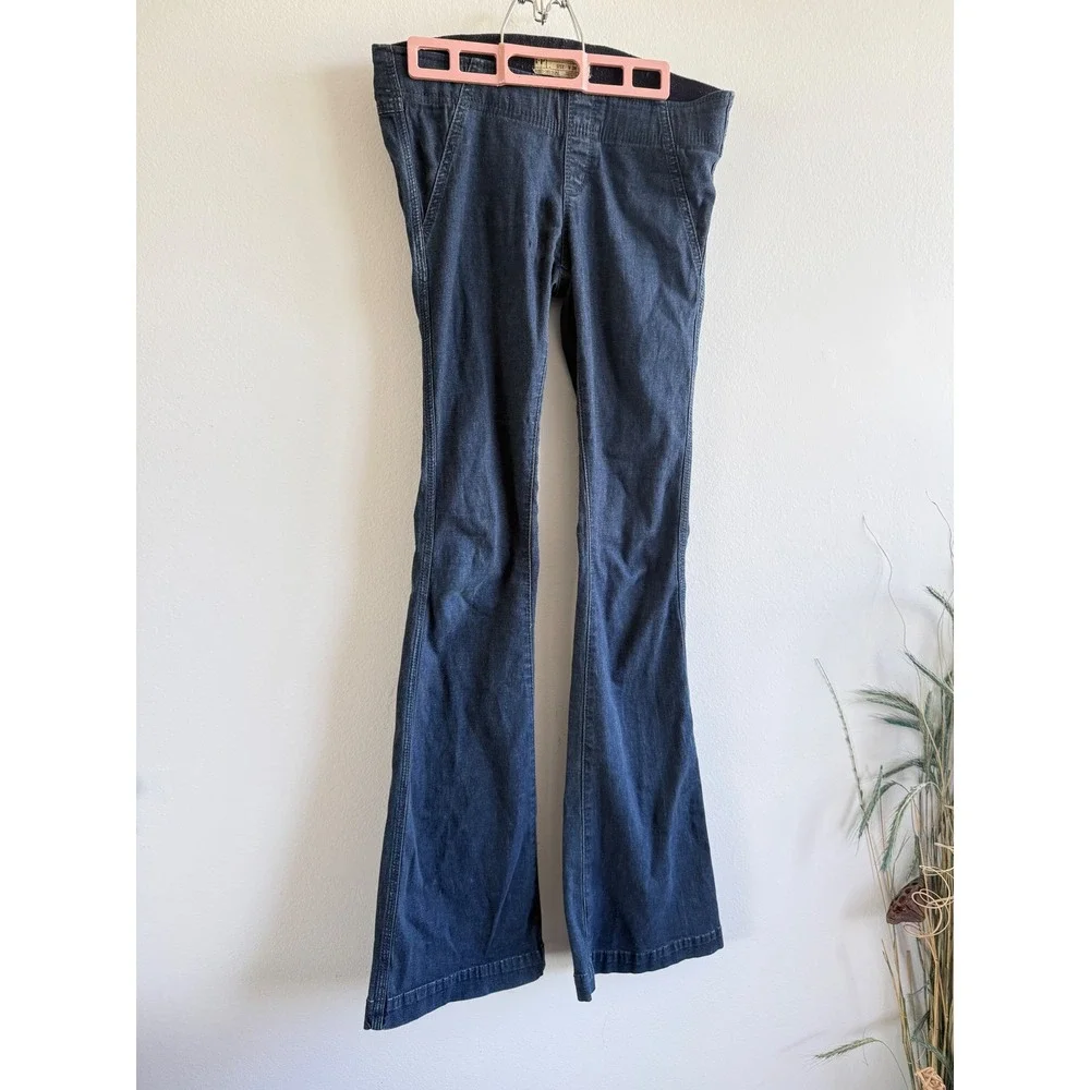 Free People Pull On Flare Jeans Dark Wash Blue Elastic‎ Waist Womens Size 26